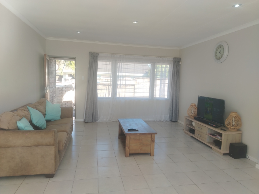 3 Bedroom Property for Sale in Beacon Bay North Eastern Cape